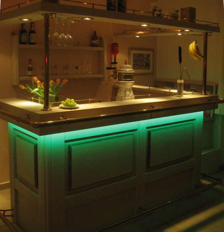 Frontbeleuchtung grn